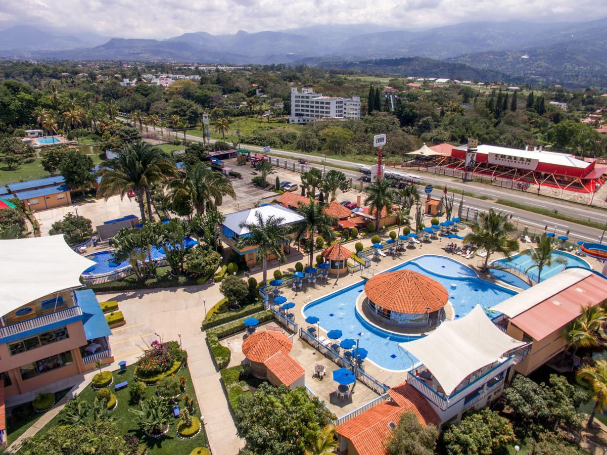 Hotel Chinauta Real Bagian luar foto